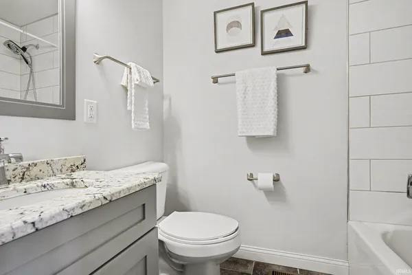 $399,900 | 1923 Coventry Trail, Unit 5, South Bend, IN 46637