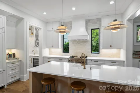 $2,225,000 | 2714 Selwyn Avenue, Charlotte, NC 28209