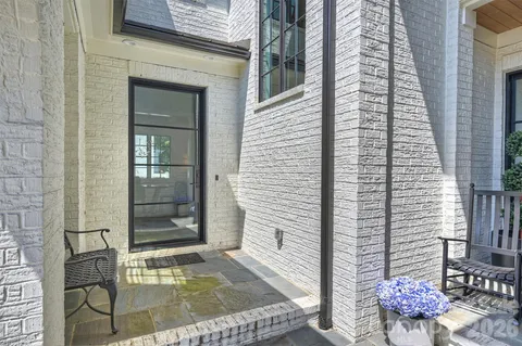 $2,225,000 | 2714 Selwyn Avenue, Charlotte, NC 28209