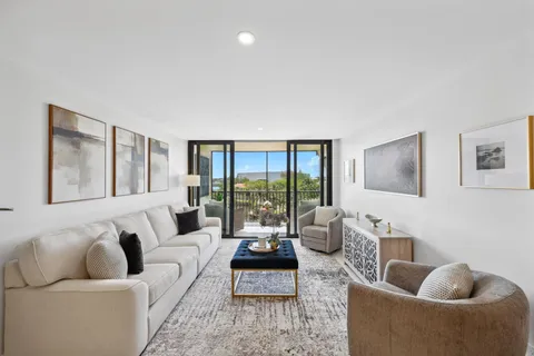 $579,000 | 13 Royal Palm Way, Unit 5020, Boca Raton, FL 33432