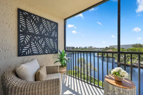 $579,000 | 13 Royal Palm Way, Unit 5020, Boca Raton, FL 33432