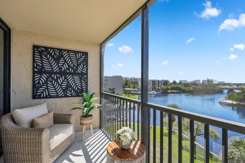 $579,000 | 13 Royal Palm Way, Unit 5020, Boca Raton, FL 33432