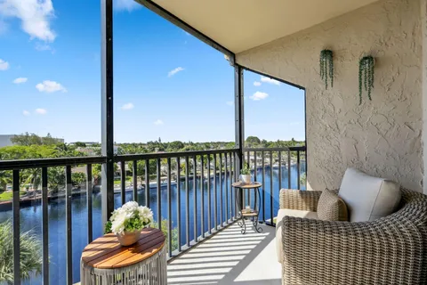 $579,000 | 13 Royal Palm Way, Unit 5020, Boca Raton, FL 33432