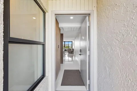 $579,000 | 13 Royal Palm Way, Unit 5020, Boca Raton, FL 33432