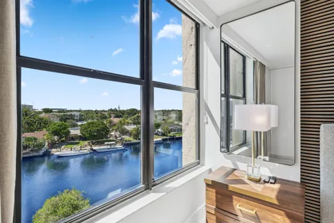 $579,000 | 13 Royal Palm Way, Unit 5020, Boca Raton, FL 33432