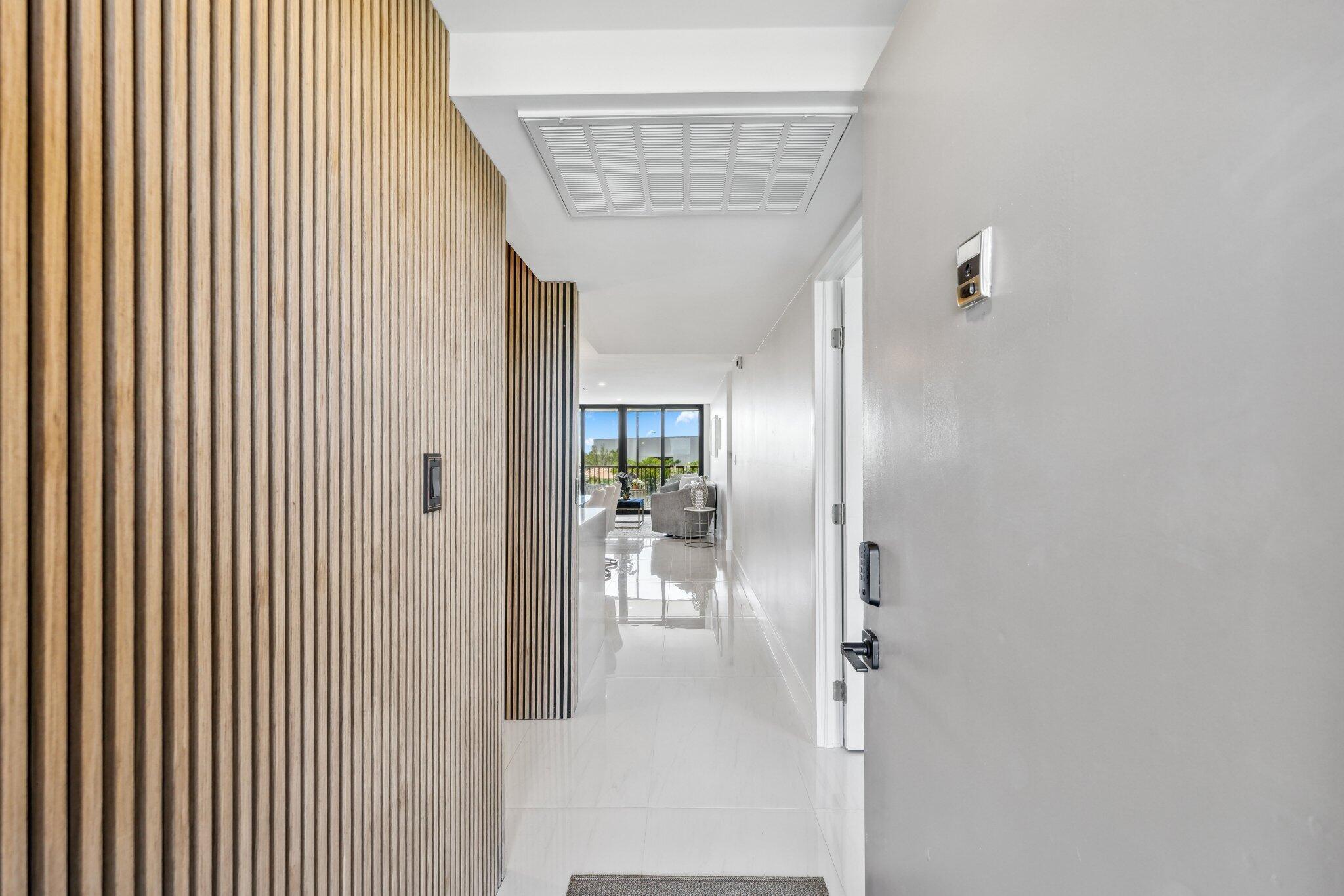 13 Royal Palm Way, Unit 5020 Boca Raton, FL 33432 - Photo 4 of 64 13 Royal Palm Way - 13.jpg-SMALL