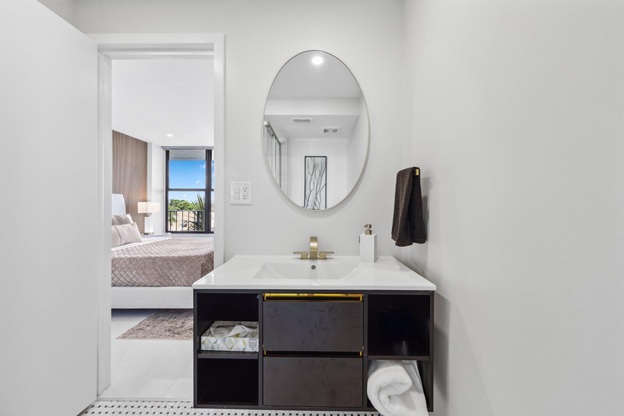 13 Royal Palm Way, Unit 5020 Boca Raton, FL 33432 - Photo 46 of 64 13 Royal Palm Way - 45.jpg-SMALL