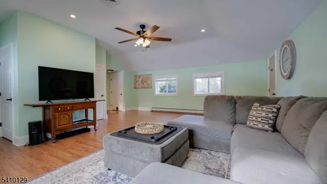 $560,000 | 2 Center Street, Milford, NJ 08848