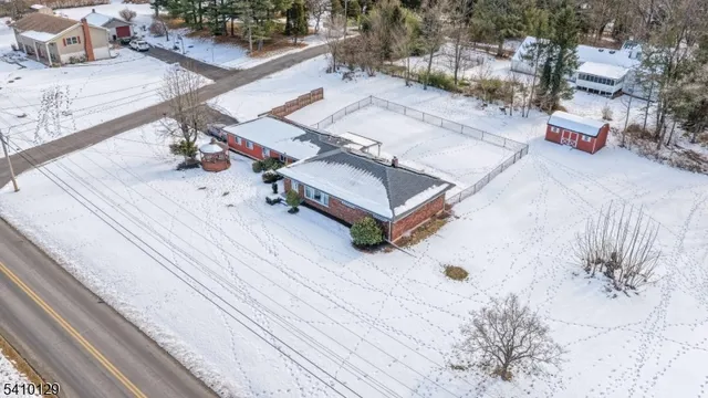 $560,000 | 2 Center Street, Milford, NJ 08848