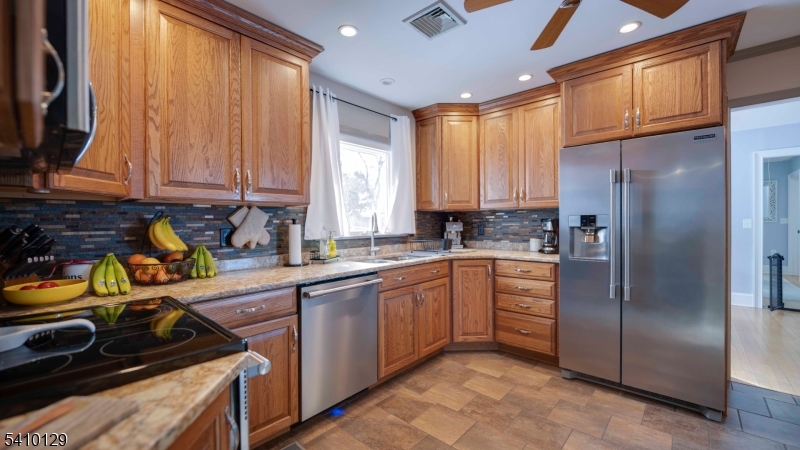 2 Center Street Milford, NJ 08848 - Photo 7 of 37