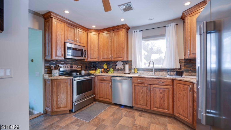 2 Center Street Milford, NJ 08848 - Photo 8 of 37