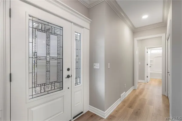 $699,900 | 7290 Woodhaven Drive, Lockport Town, NY 14094