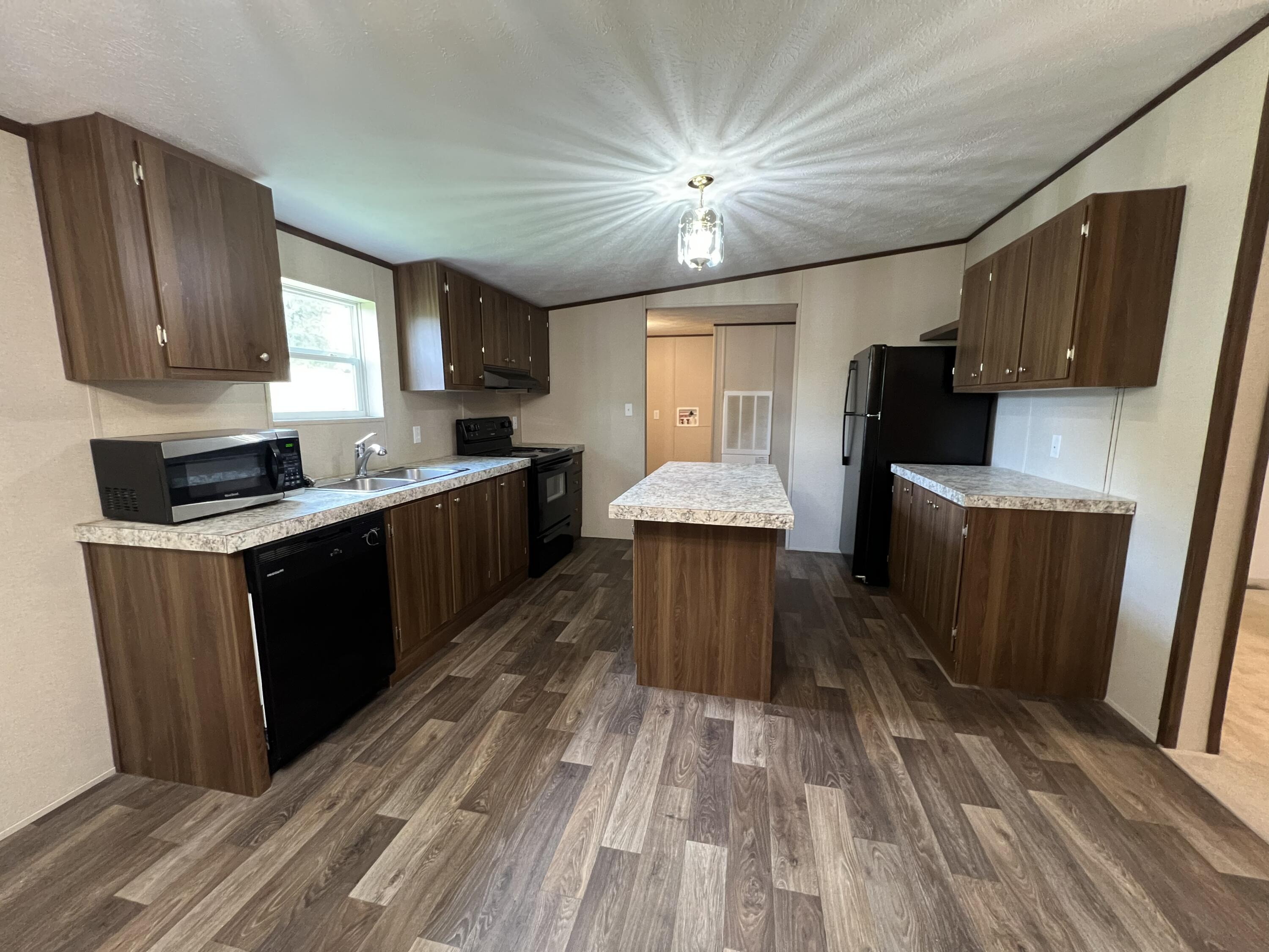 2248 Sand Springs Road Mount Vernon, KY 40456 - Photo 17 of 35 A3B7EFCF-EE76-47EA-BEE4-92820B9B75EB