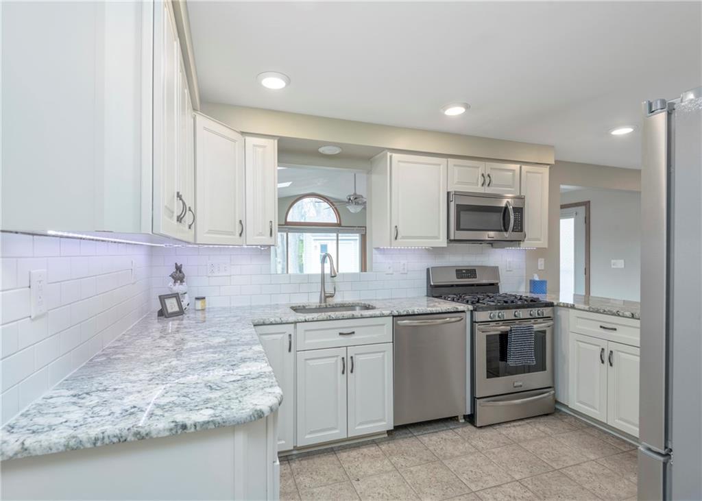 222 Wyngate Road Coraopolis, PA 15108 - Photo 21 of 36 Gallery Image 21