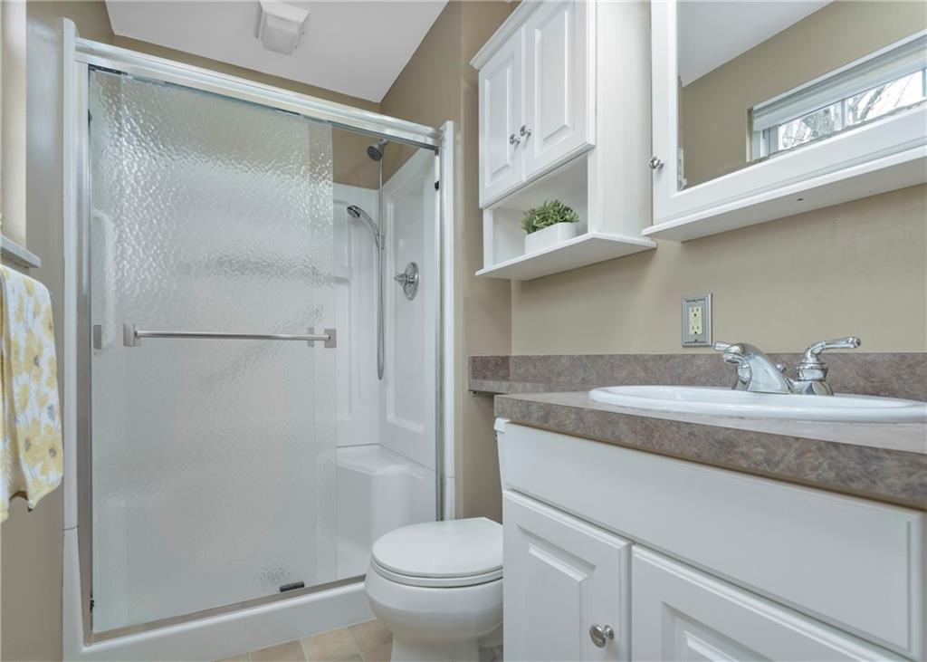 222 Wyngate Road Coraopolis, PA 15108 - Photo 27 of 36 Gallery Image 27