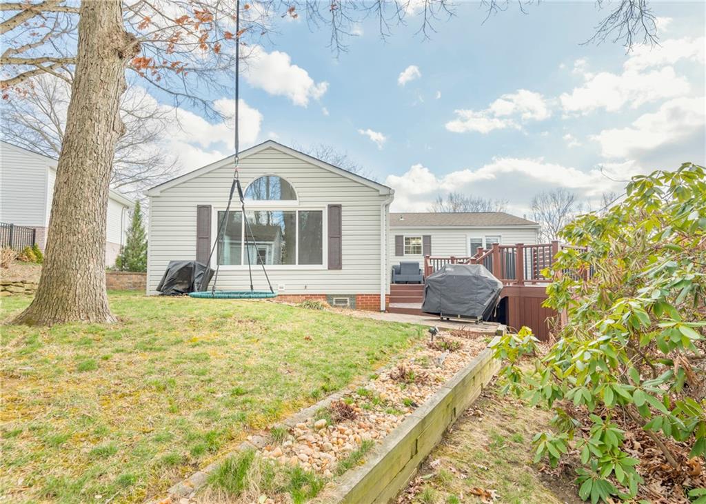 222 Wyngate Road Coraopolis, PA 15108 - Photo 8 of 36 Gallery Image 8