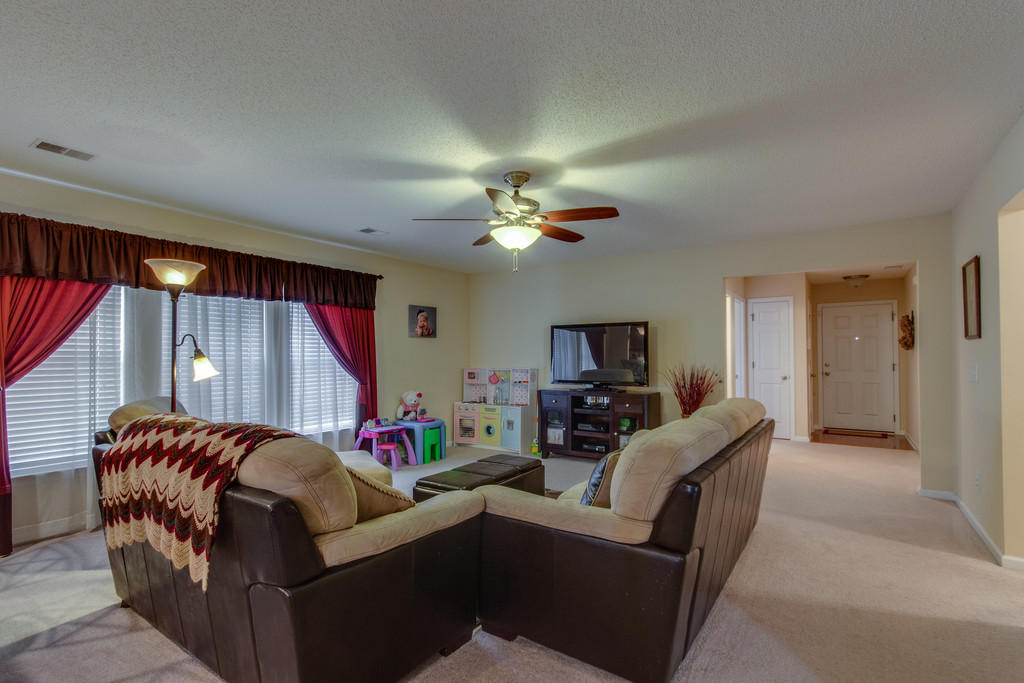 366 Briarbend Road Goose Creek, SC 29445 - Photo 13 of 35 ck1604081-1013