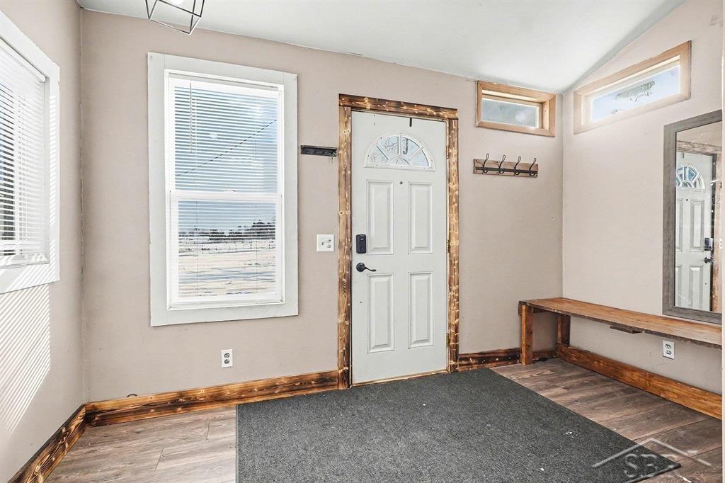 1409 Simmons Road West Branch, MI 48661 - Photo 4 of 32 50198718-a3b5c008-21f9-4fe7-8b55-7708414473f7.JPG