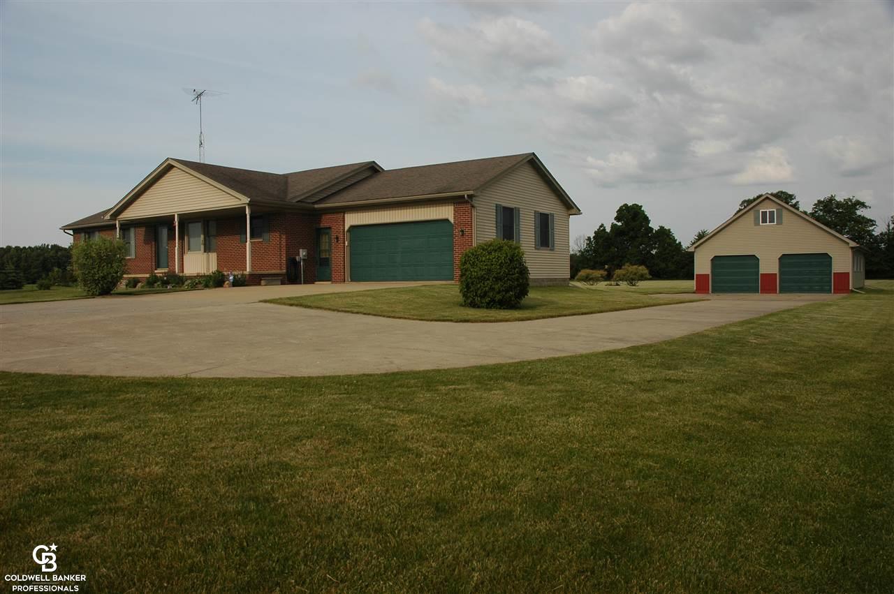 2077 Riley Center Road Memphis, MI 48041 - Photo 5 of 60 31352582-4.JPG