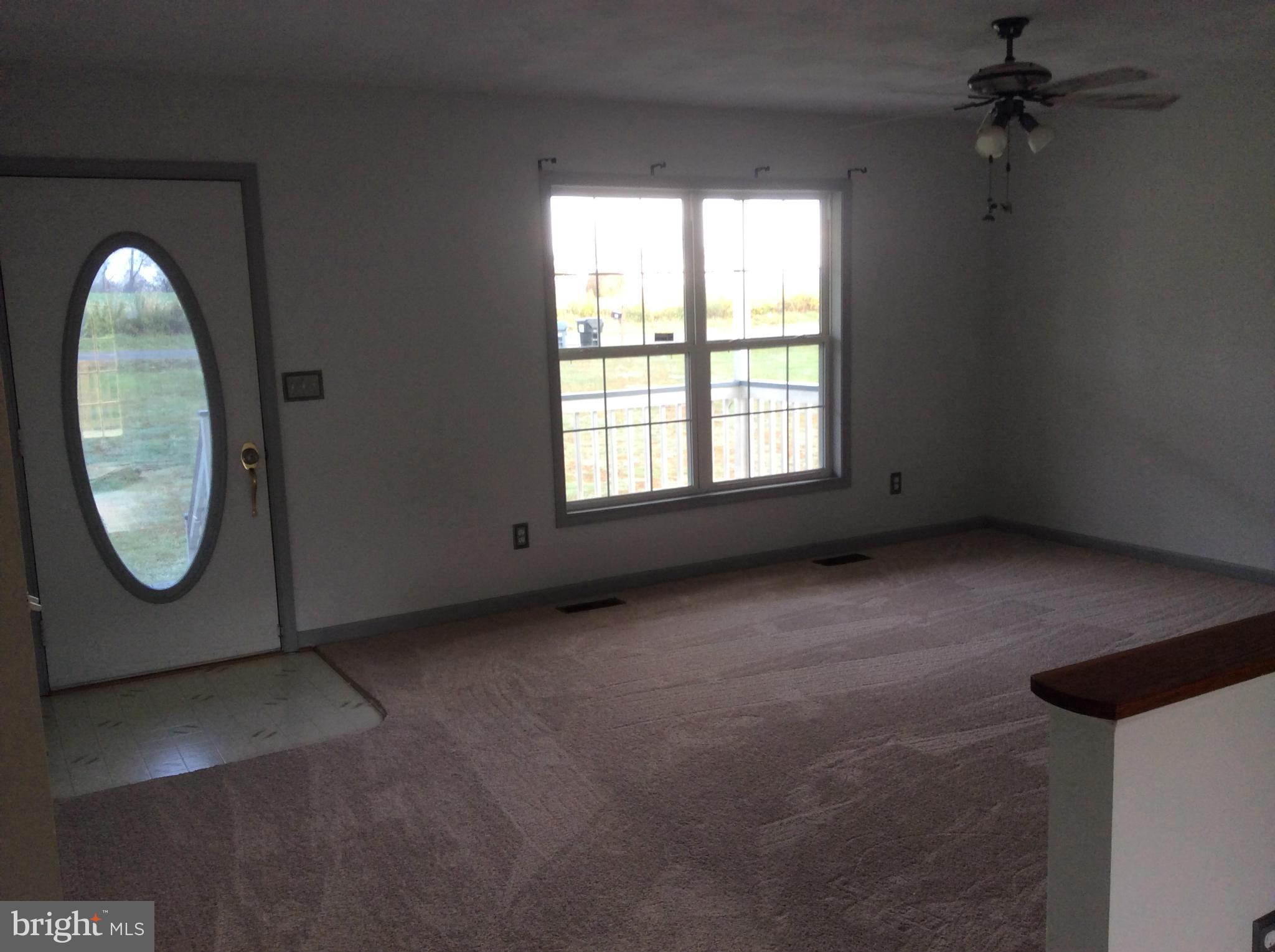 6130 Griffinsburg Road Boston, VA 22713 - Photo 8 of 16 Living Room