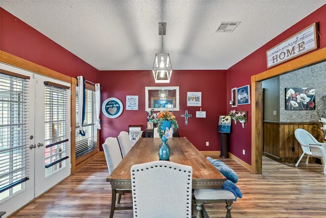 $583,000 | 1314 North Tammye Lane, Madisonville, TX 77864