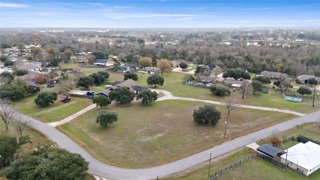 $583,000 | 1314 North Tammye Lane, Madisonville, TX 77864