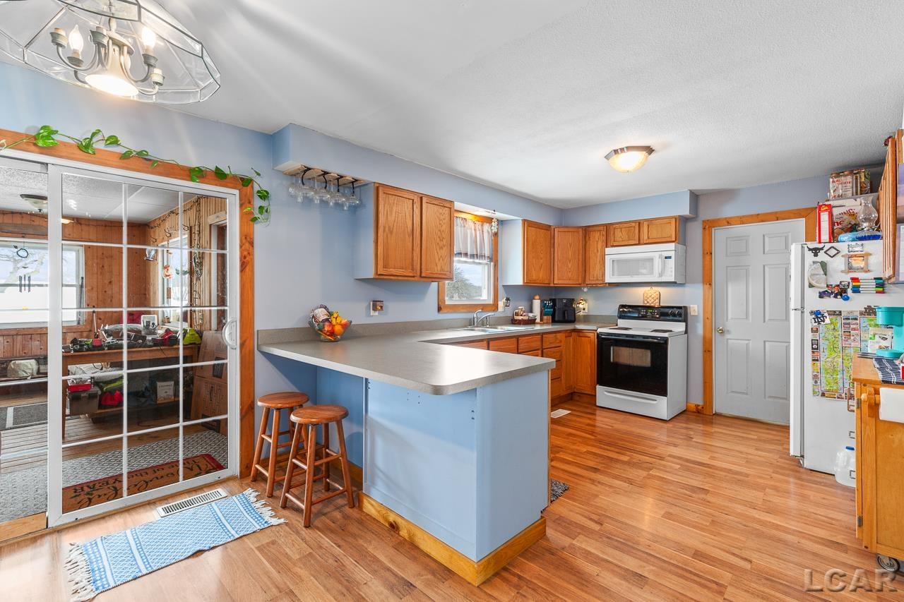 13570 Plank Road Clayton, MI 49235 - Photo 12 of 35 50132034-f81799dd-a81b-4cd4-9b1e-58e04afab2b8.JPG
