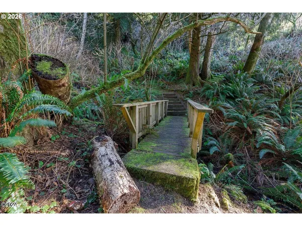 $174,825 | 509 Creekside Lane, Yachats, OR 97498