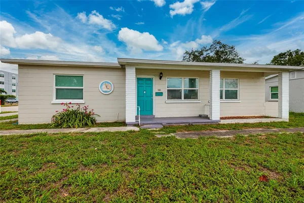 $2,700 | 101 40th Avenue Northeast, St. Petersburg, FL 33703