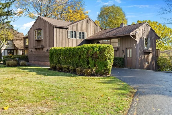 $489,900 | 135 Orchard Park Boulevard, Irondequoit, NY 14609