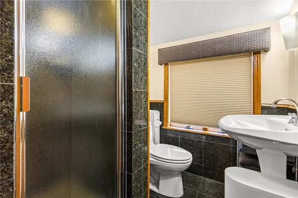 $489,900 | 135 Orchard Park Boulevard, Irondequoit, NY 14609