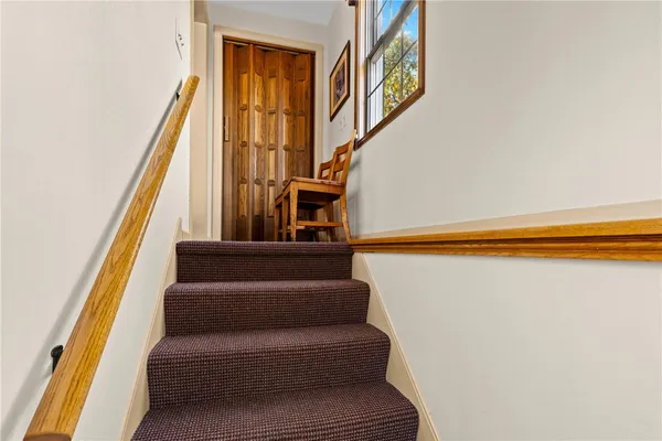 $489,900 | 135 Orchard Park Boulevard, Irondequoit, NY 14609