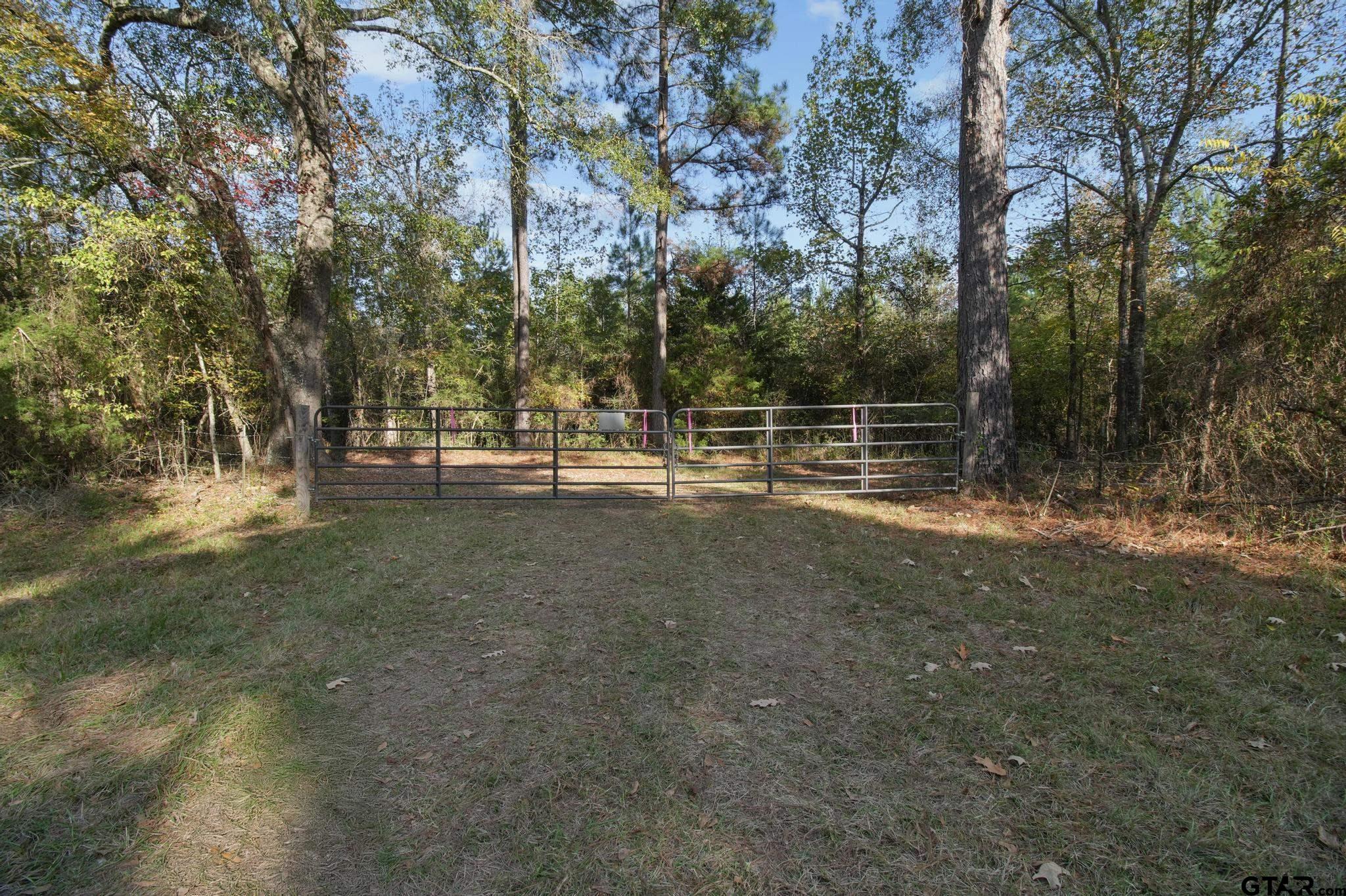748 County Road Rusk, TX 75785 - Photo 3 of 40