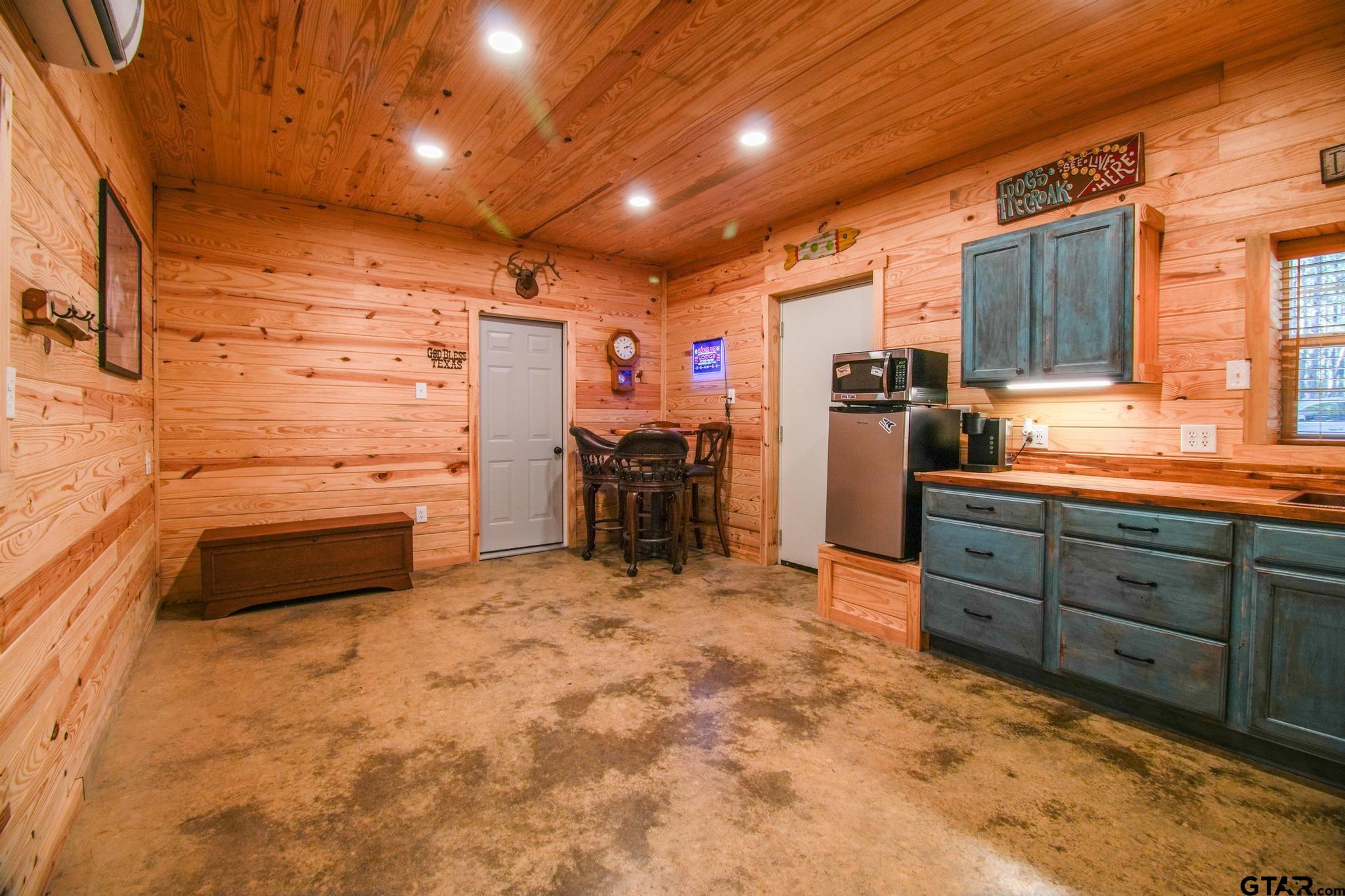 748 County Road Rusk, TX 75785 - Photo 9 of 40