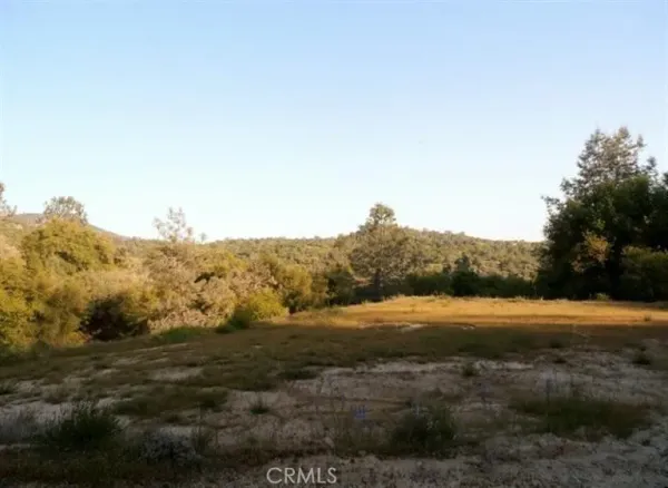 $250,000 | 37 Lynx, Prather, CA 93651