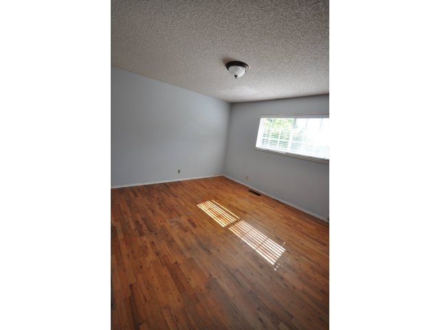 295 West Phillips Road Watsonville, CA 95076 - Photo 9 of 10 Gallery Image 9