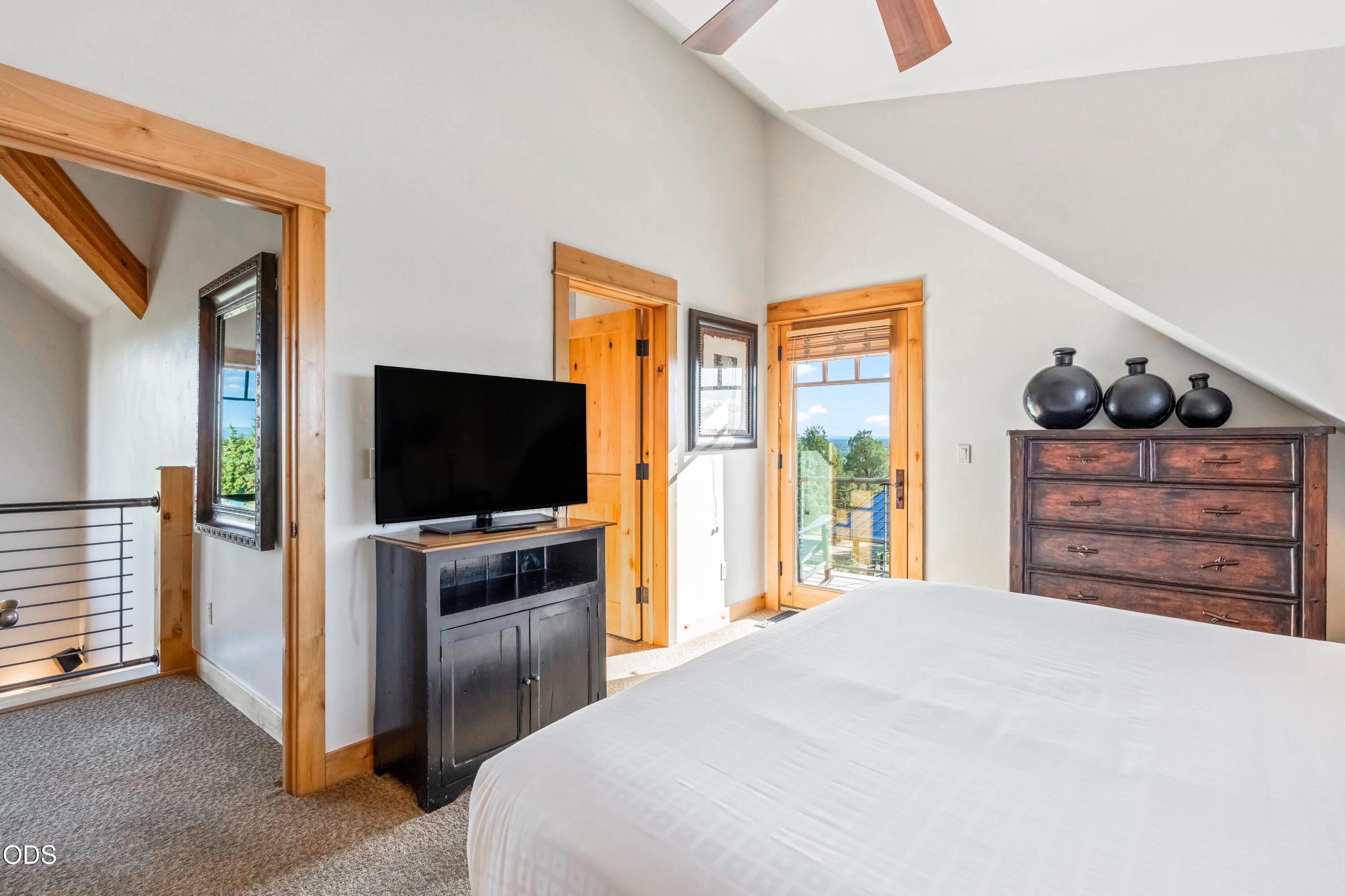 16792 South W Brasada Ranch Road, Unit CABIN 40 Powell Butte, OR 97753 - Photo 21 of 47
