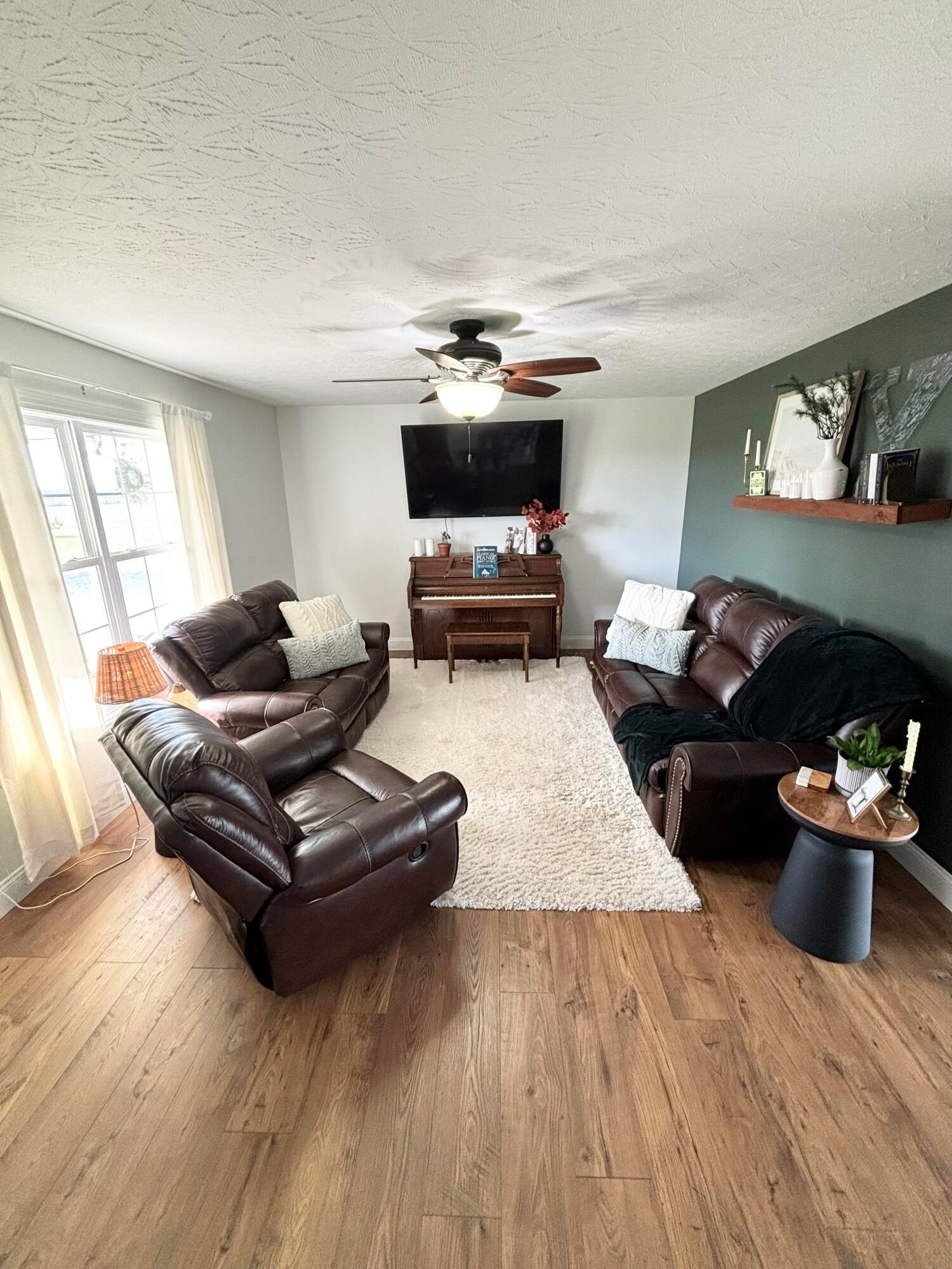 9793 Thomas Road Leesburg, OH 45135 - Photo 28 of 38 IMG_1629