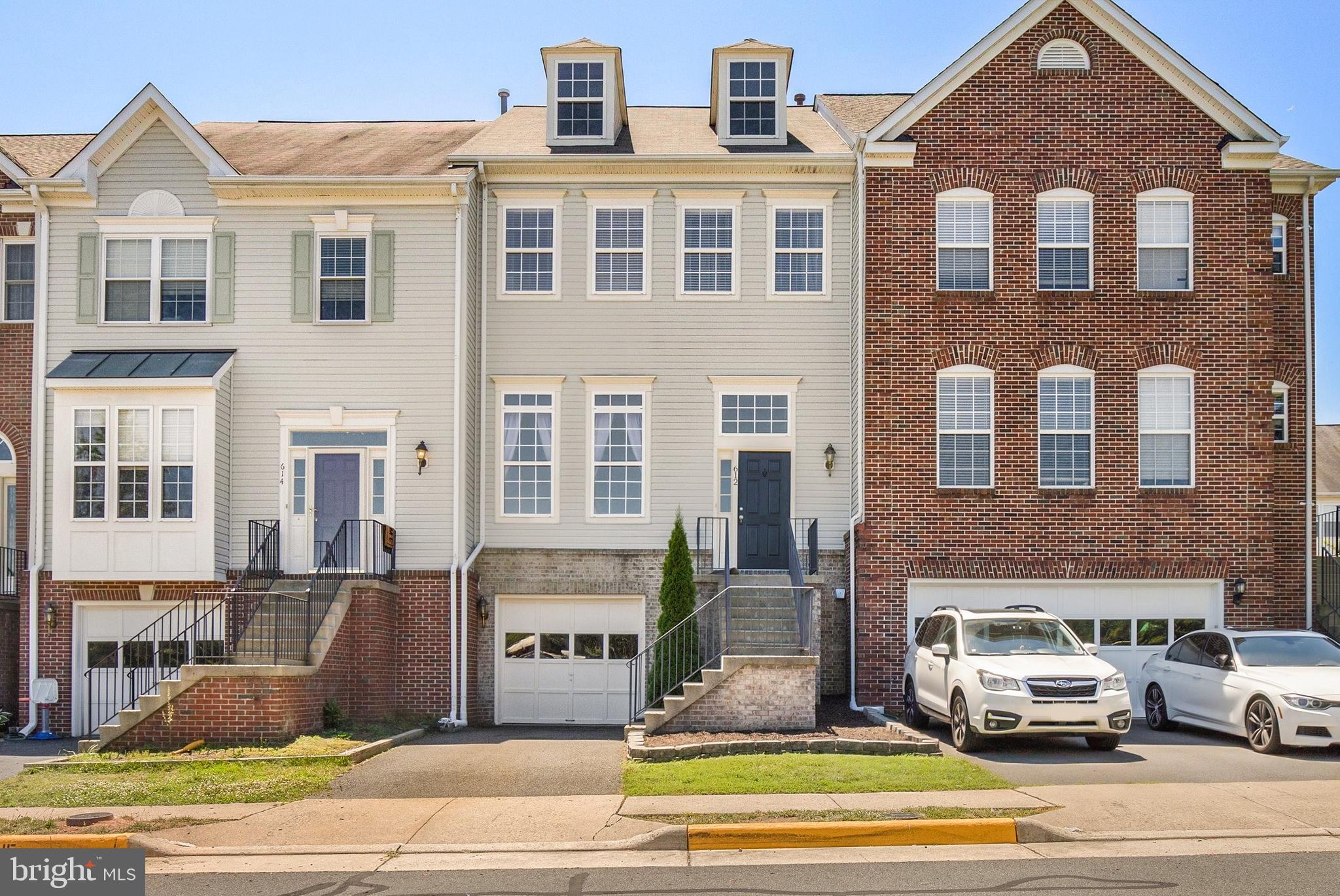 612 Springhouse Square Southeast Leesburg, VA 20175 - Photo 1 of 31 Gallery Image 1