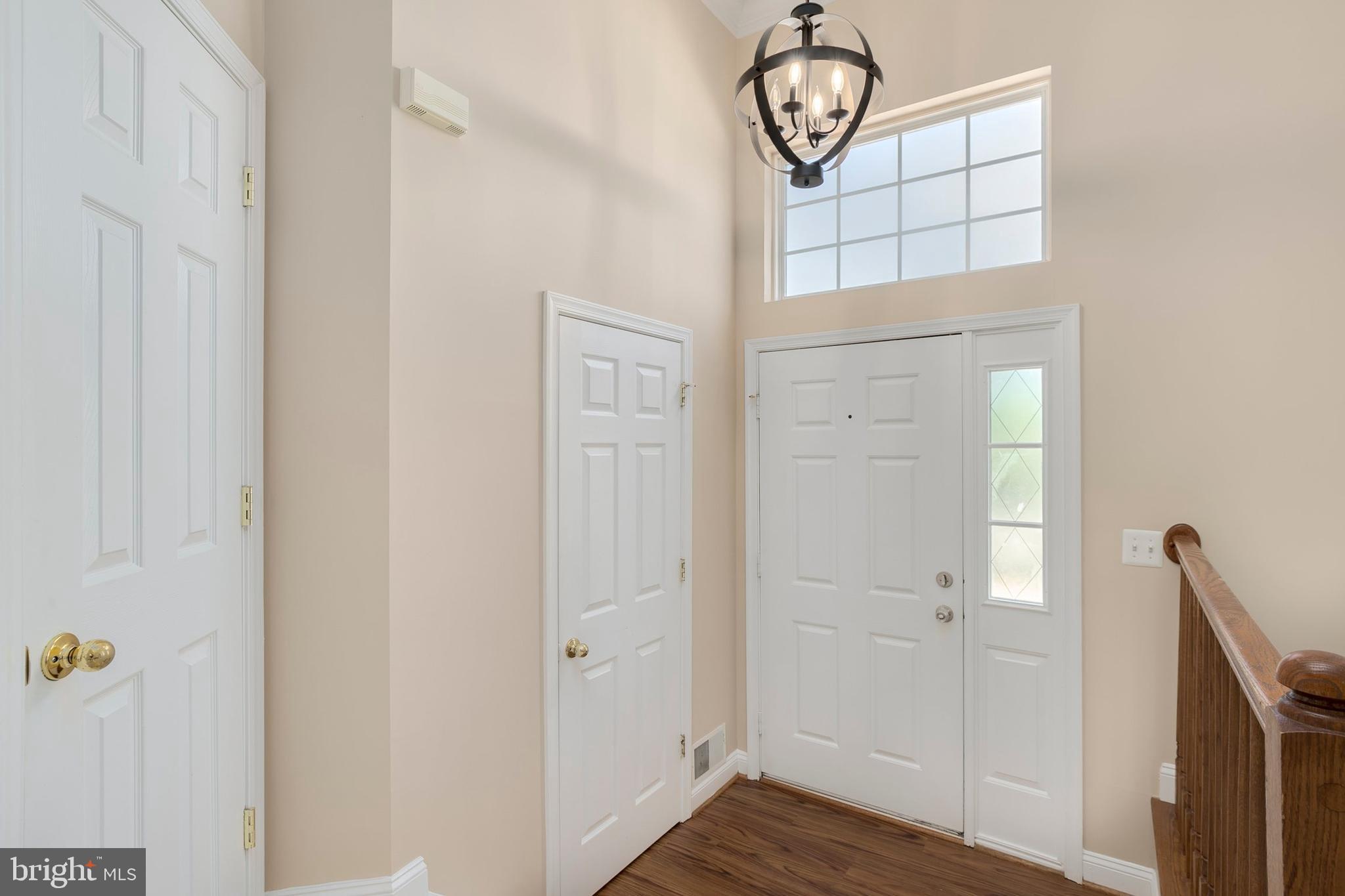612 Springhouse Square Southeast Leesburg, VA 20175 - Photo 3 of 31 Gallery Image 3