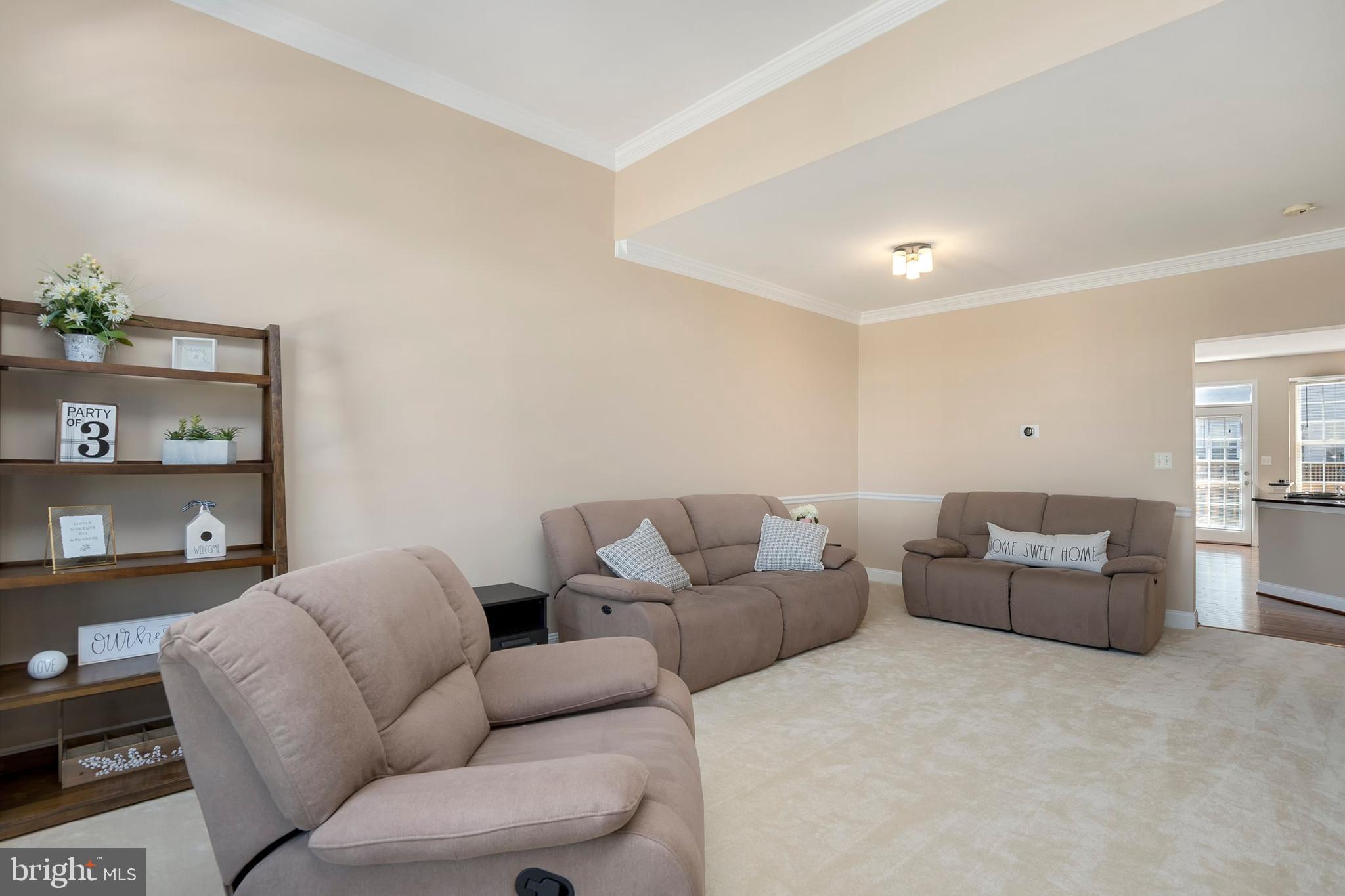 612 Springhouse Square Southeast Leesburg, VA 20175 - Photo 4 of 31 Gallery Image 4