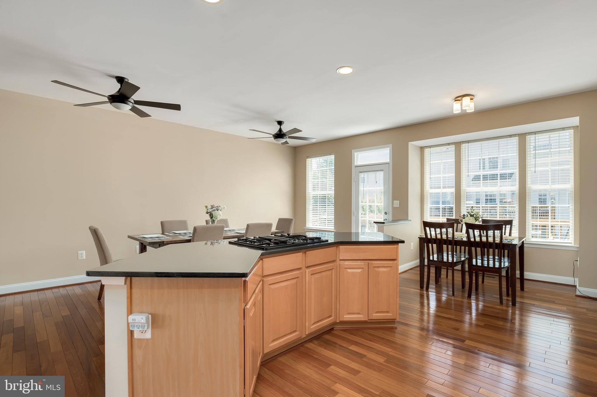 612 Springhouse Square Southeast Leesburg, VA 20175 - Photo 10 of 31 Gallery Image 10
