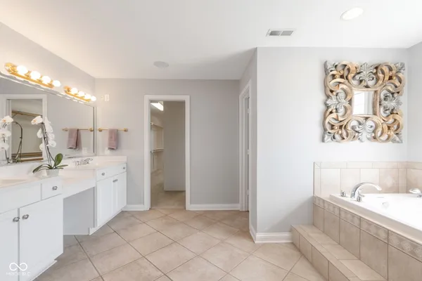 $850,000 | 11752 Skyhawk Court, Fishers, IN 46037