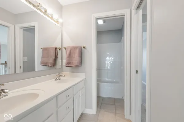 $850,000 | 11752 Skyhawk Court, Fishers, IN 46037