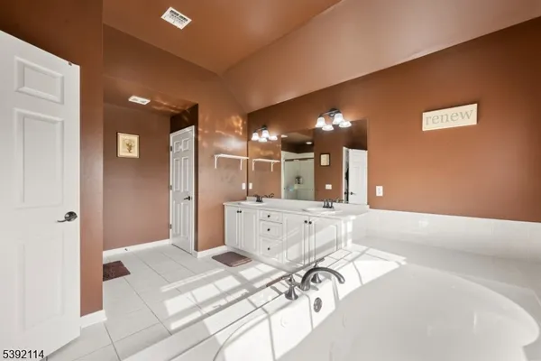 $1,449,998 | 107 Hamilton Trail, Totowa, NJ 07512