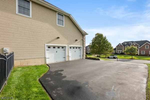 $1,449,998 | 107 Hamilton Trail, Totowa, NJ 07512