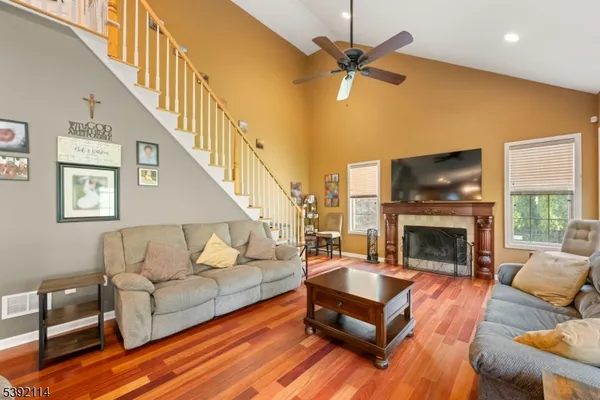 $1,449,998 | 107 Hamilton Trail, Totowa, NJ 07512