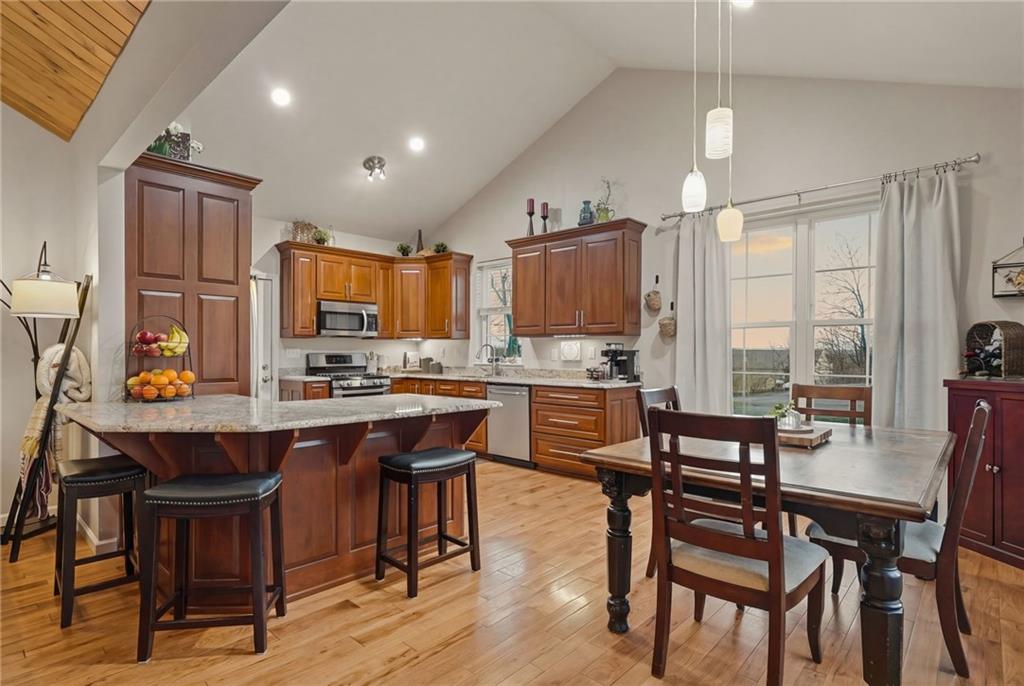 660 Gamble Road Oakdale, PA 15071 - Photo 10 of 40 Gallery Image 10