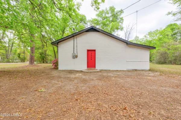 $215,000 | 3980 Walterboro Highway, Varnville, SC 29944