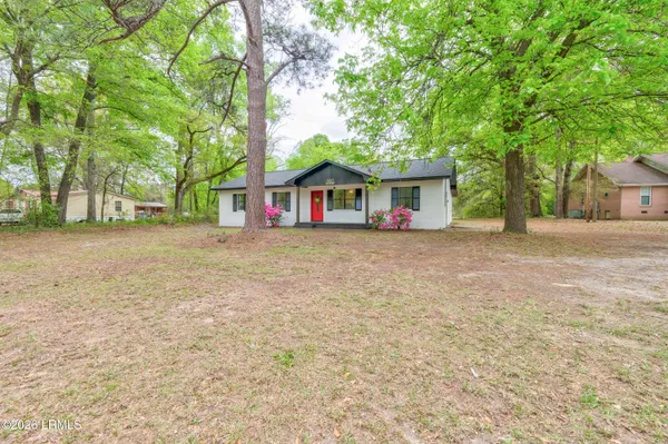 $215,000 | 3980 Walterboro Highway, Varnville, SC 29944